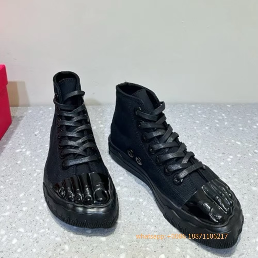 Chaussures de défilé dorées à cinq doigts pour femmes, escarpins de sport décontractés à semelle épaisse, Sexy, modèle de fête, baskets à lacets, nouvelle collection été 2024