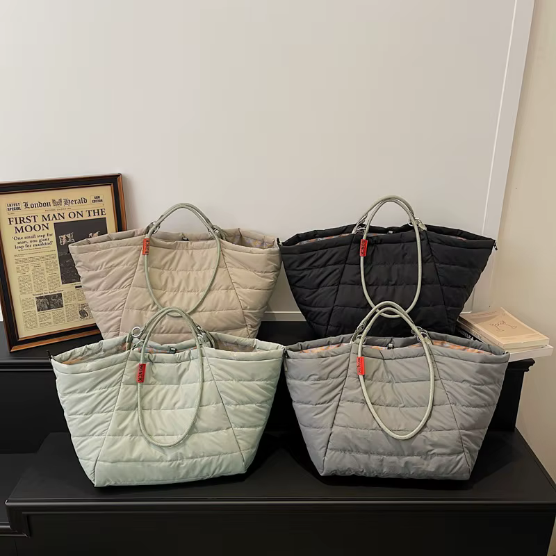 Grand sac fourre-tout tendance et polyvalent, sac seau en coton léger et minimaliste pour le transport quotidien, idéal pour les voyages décontractés