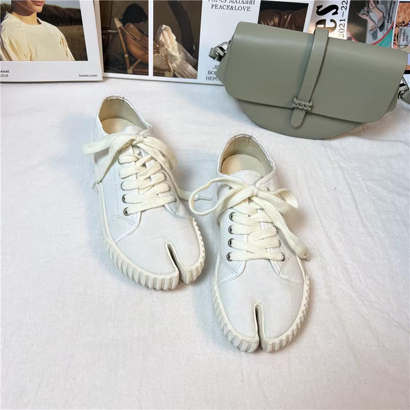 Nouvelles chaussures en toile pour femmes, style japonais, à bout fendu, décontractées, confortables, baskets de créateur, Zapatos Mujer