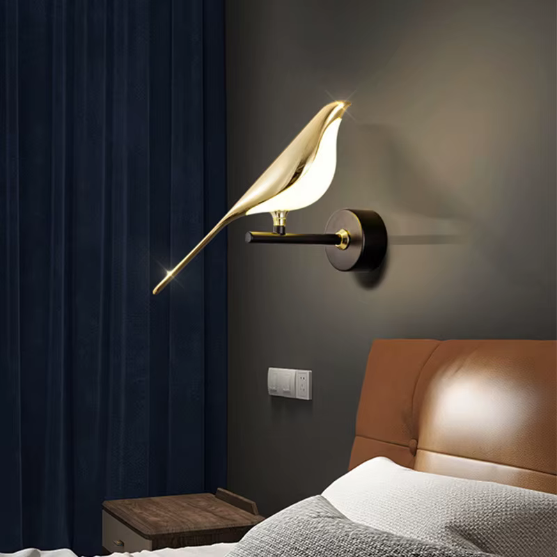Applique Murale LED Nordique Oiseau Doré Créatif Rotatif pour Salon
