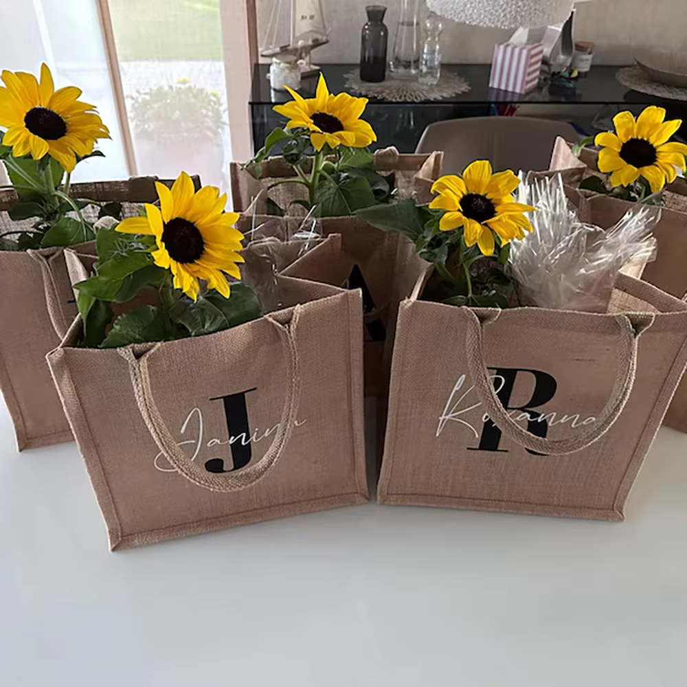 Sac en Jute personnalisé avec initiales, sac de plage, cadeau d'anniversaire pour la fête des mères, cadeau de fête d'enterrement de vie de jeune fille, cadeau de demoiselle d'honneur pour réception n