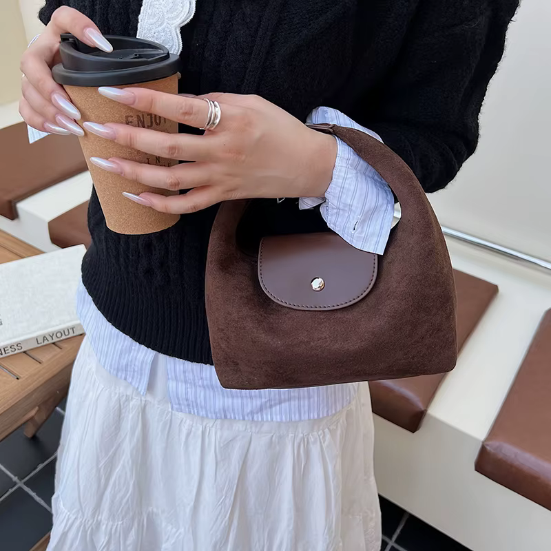 Sac à bandoulière en cuir suédé pour femmes, sac à main café marron, pochette tendance 2025, sac Hobos de luxe pour dames