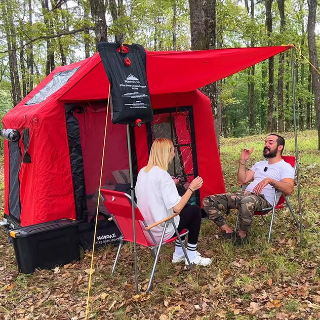 Tente de camping gonflable légère rouge pour aventures en plein air