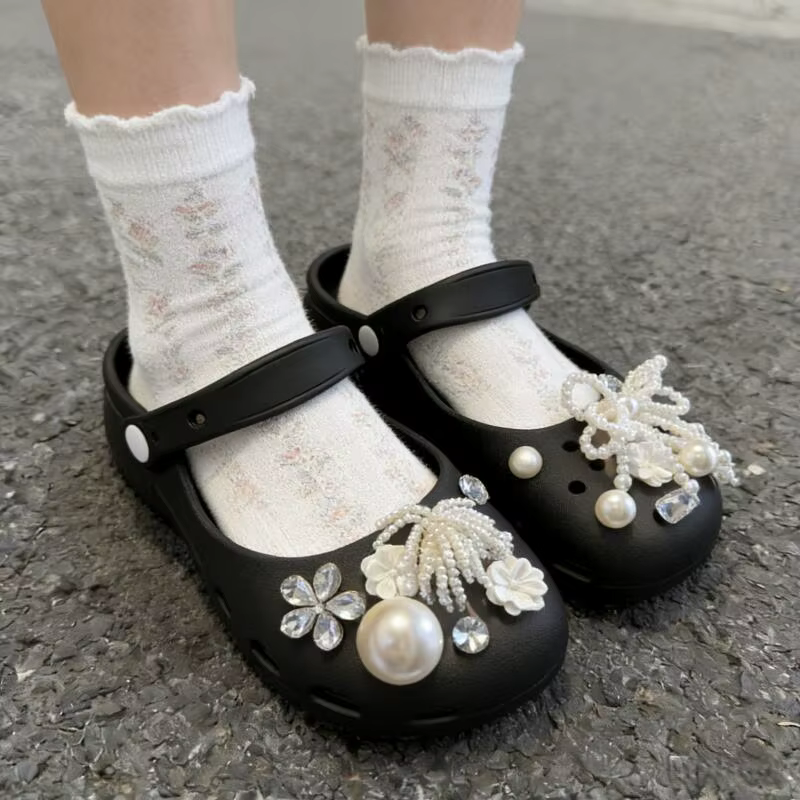 Accessoires de luxe pour sabots de ballet à chaîne de perles et fleurs