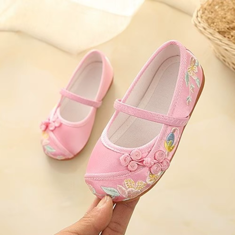 Chaussures de danse pour filles de style chinois