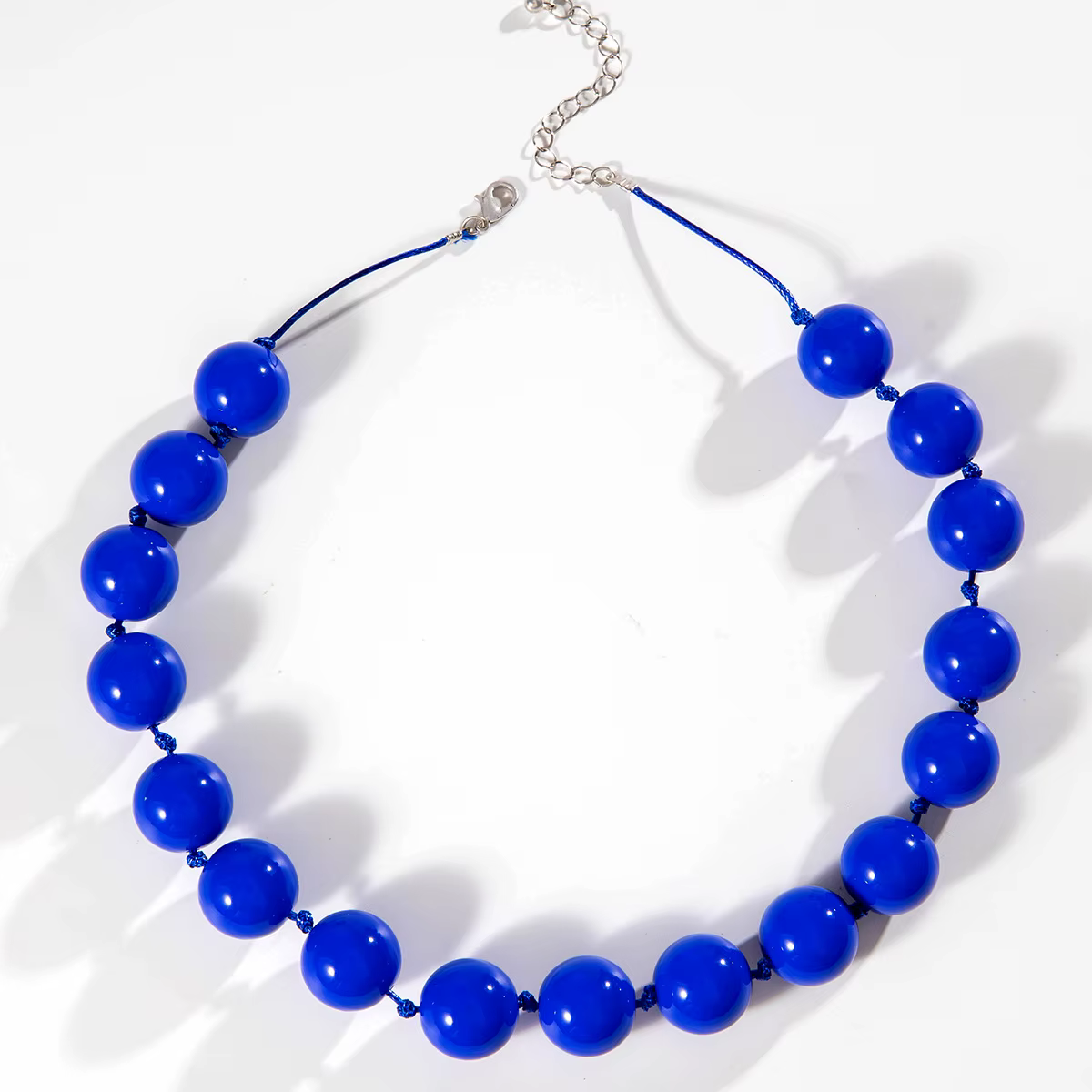 Collier de couleur bohème monocouche grandes perles personnalité exagérée collier de perles accessoire pour femmes collier de mode