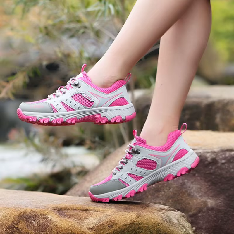 Offre spéciale marque chaussures de randonnée pour hommes femmes