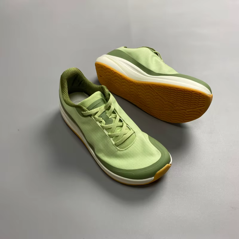 Chaussures de sport d'extérieur vert clair grande taille à semelle large