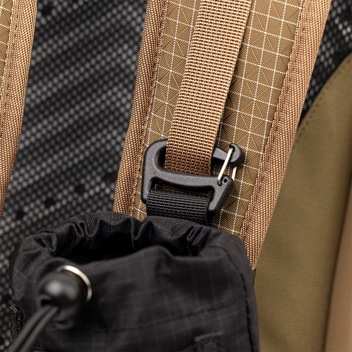Porte-bouteille d'eau pour sangle de sac à dos