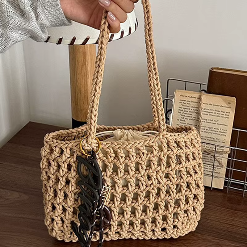 Sac fourre-tout en crochet fait main ajouré grande capacité avec poche intérieure, sac à bandoulière décontracté pour le quotidien, les vacances, le shopping, style bohème rétro