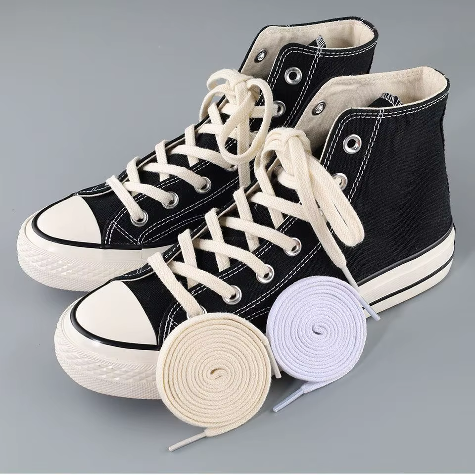 Lacets de chaussures de sport plats et solides