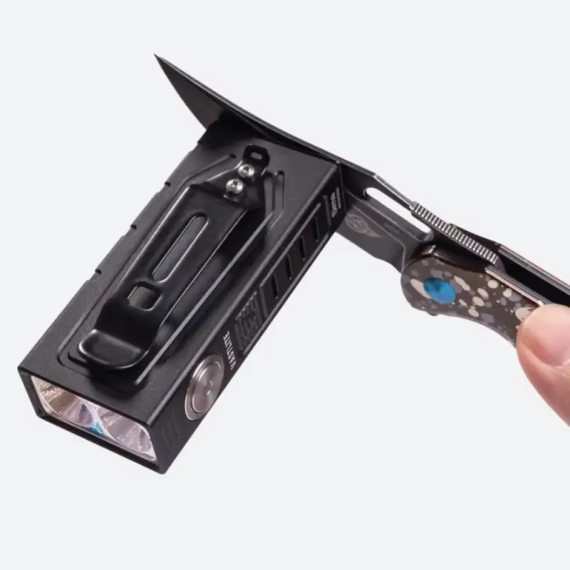 Lampe de poche EDC rechargeable magnétique Vastlite Sima 2200lm