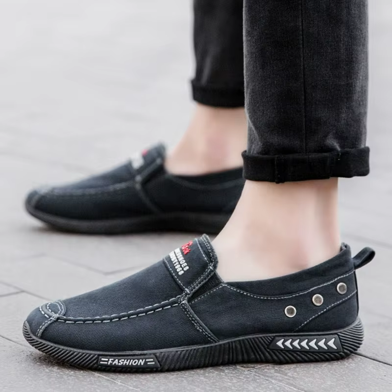 Hommes toile chaussures Denim baskets 2025 Vintage extérieur sans lacet chaussures décontractées antidérapant hommes mocassins semelle souple léger hommes chaussures