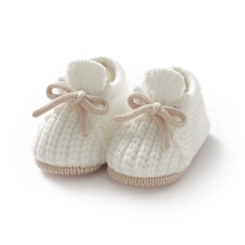 Bébé premiers marcheurs à semelles souples nouveau-né garçons filles berceau Prewalkers à la main tricoté infantile enfant en bas âge chaussures antidérapantes 0-12m