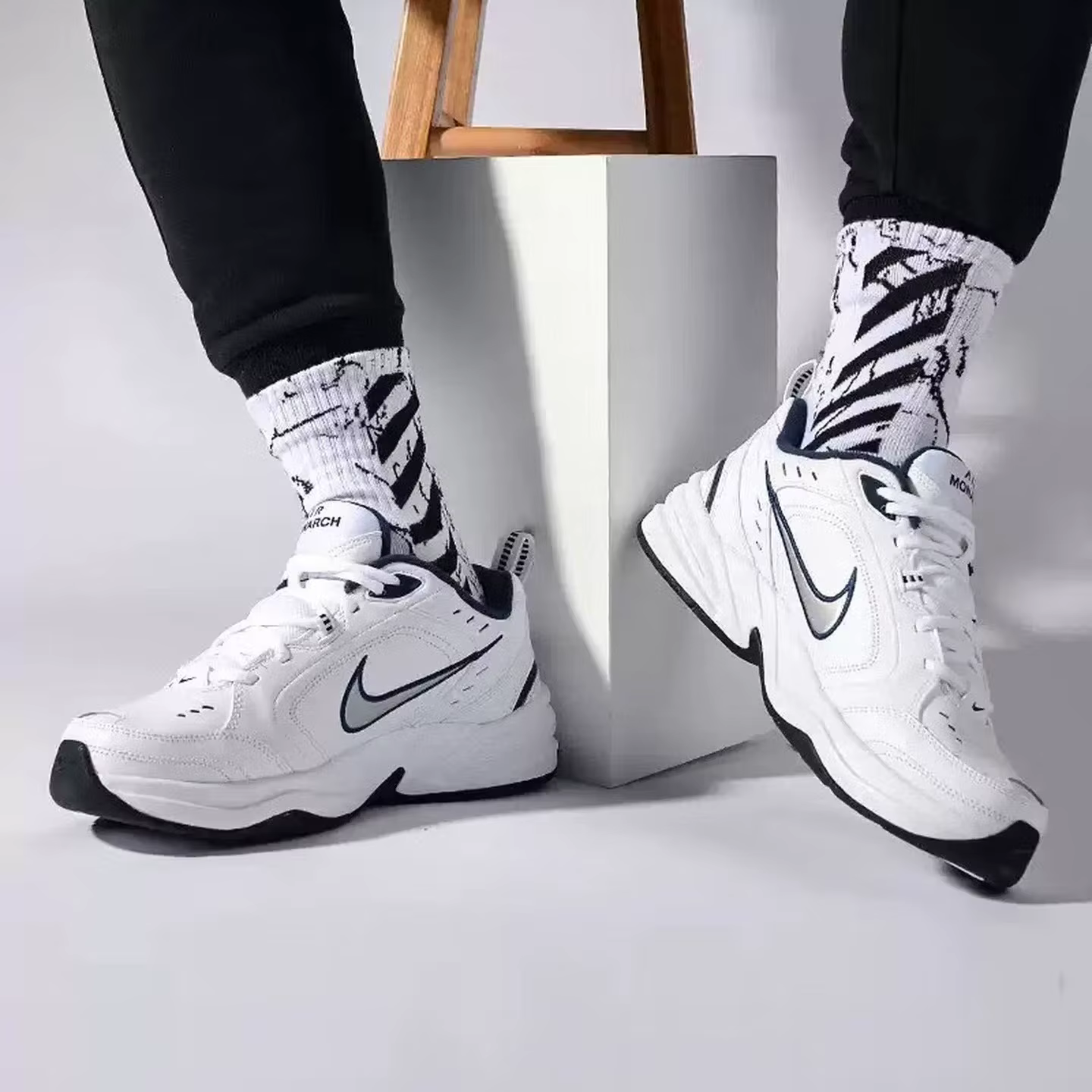 Nike – chaussures de sport légères Air Monarch Iv pour hommes, chaussures de course respirantes et amortissantes