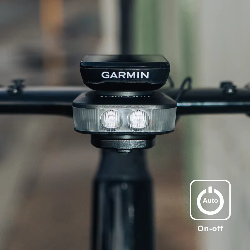Phare de vélo Ravemen FR1100 à haute luminosité, allumage et extinction automatiques, compatible avec le compteur de vélo, charge USB C, lampe de vélo