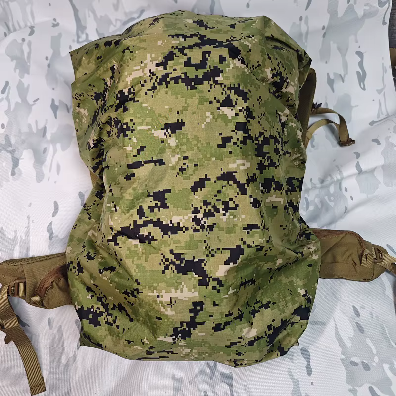 Housse imperméable pour sac à dos multifonctionnel pour équipement d'extérieur