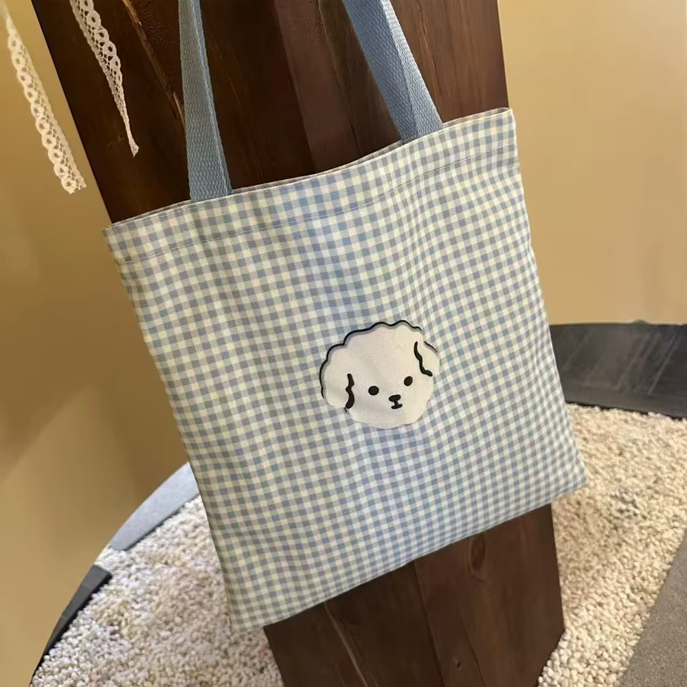Sac fourre-tout en toile à carreaux bleus avec un motif de chiot mignon, sac d'étudiant adorable et charmant, sac à bandoulière léger et au style frais pour les sorties