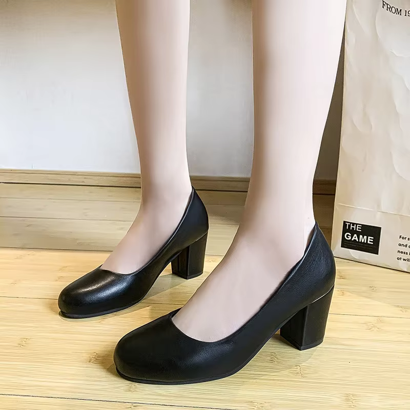 Chaussures simples en cuir pour femmes, grande taille, bouche peu profonde, mode, couleur unie, petites chaussures simples et confortables, printemps automne 2024