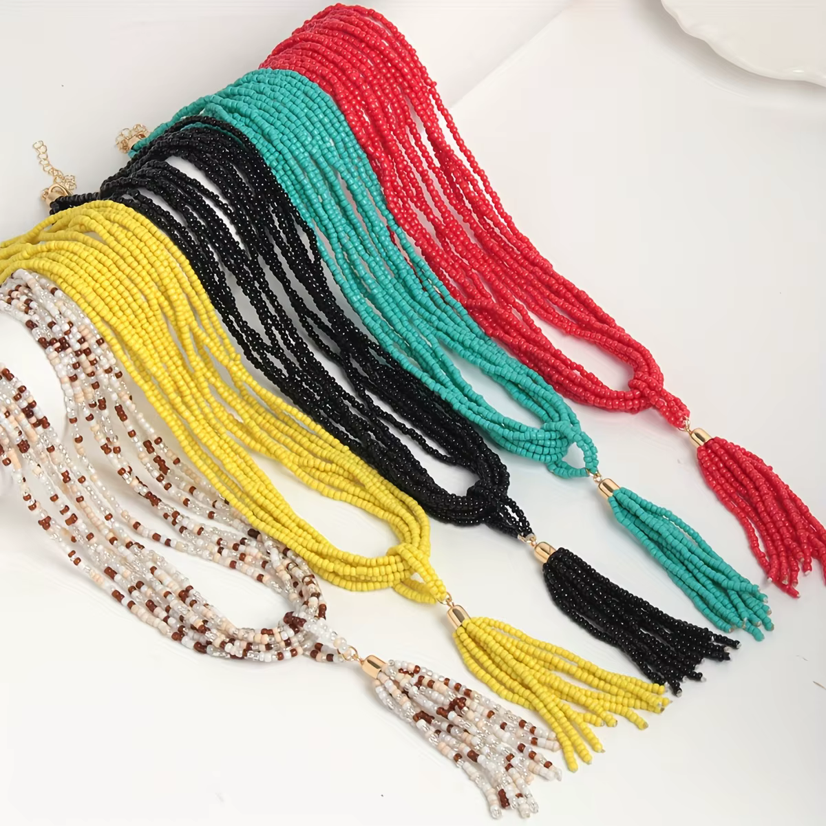 Collier à chaîne de perles bohème pour femmes, collier vintage à long pendentif en forme de gland, accessoire de bijoux pour pull