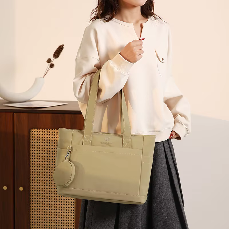 Sac de banlieue en nylon imperméable à bandoulière