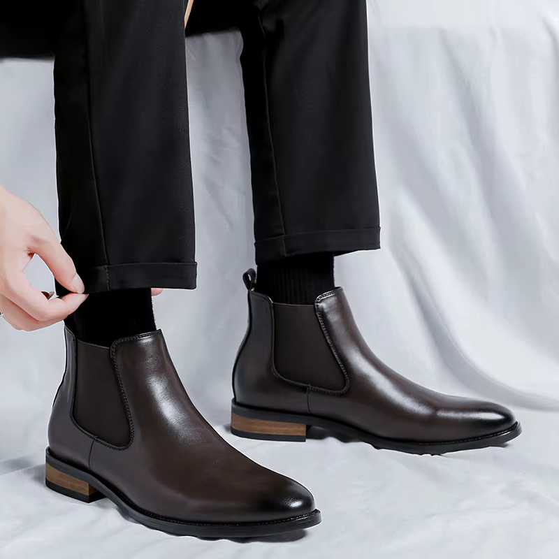 Bottes Chelsea pour hommes à bout pointu, chaussures en cuir polyvalentes à tige haute, style rétro britannique, bottes en cuir rétro - 8100