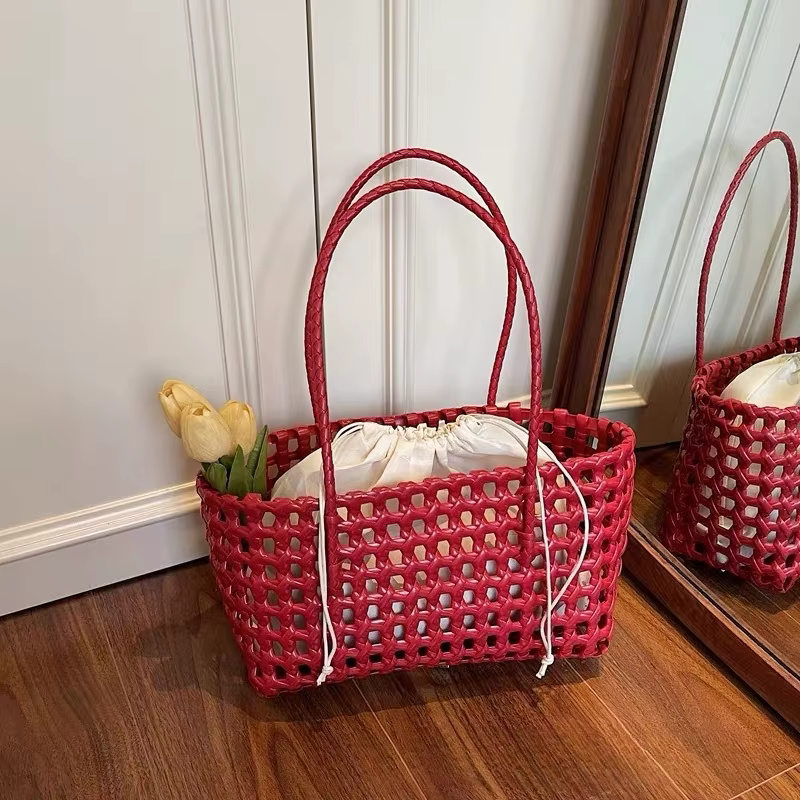 Sac cabas de plage en plastique tressé grande capacité pour femme, style bohème, sac à main en PVC pour l'été avec sac intérieur