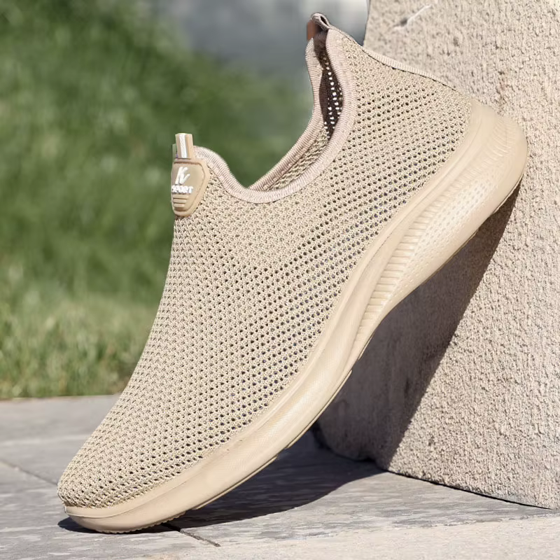 Chaussures décontractées pour hommes, baskets respirantes à semelle souple et légère, abordables, pour le printemps et l'été