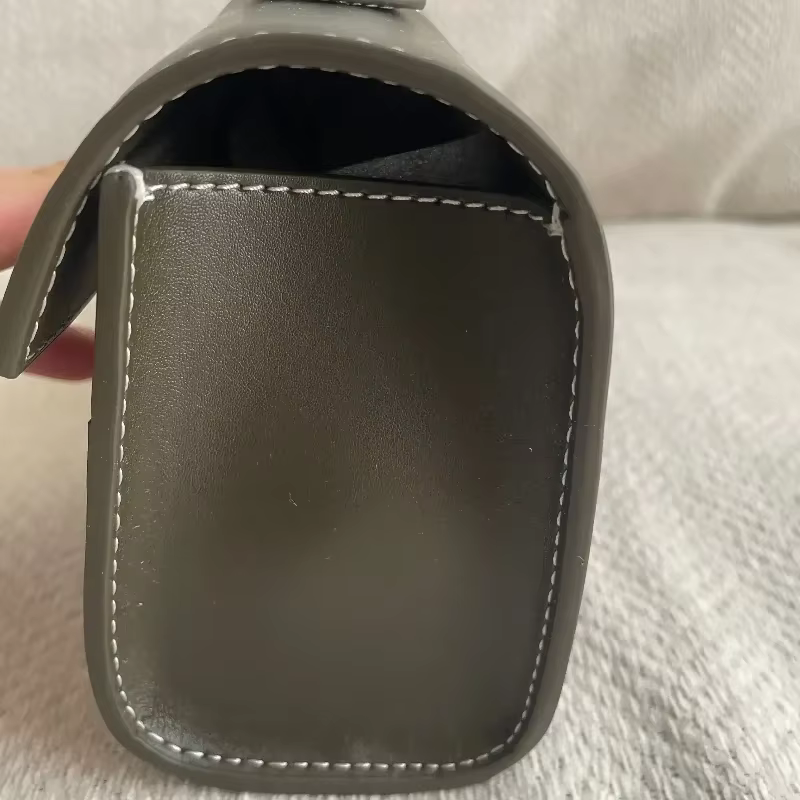 Français élégant Simple femmes Flip sac à main en trois dimensions classique couleur unie Design élégant sac à main 2025 nouveau sac à main Vintage