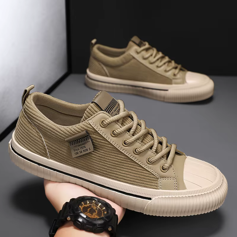 Chaussures de marche pour hommes tendance