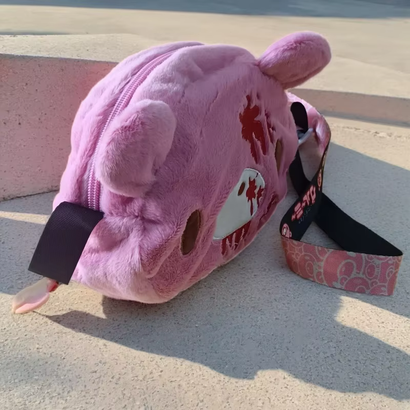 Sac bandoulière en peluche ours rose mignon, style avant-gardiste rose avec détails effet sang, un sac à main pour femme amusant et unique