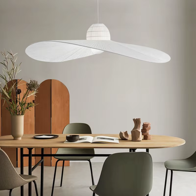 Plafonnier LED Suspendu au Design Créatif en Tissu Blanc et Noir, Luminaire Décoratif d'Nik, Idéal pour un Salon, une Chambre à Coucher, une Table à Manger ou un Hôtel