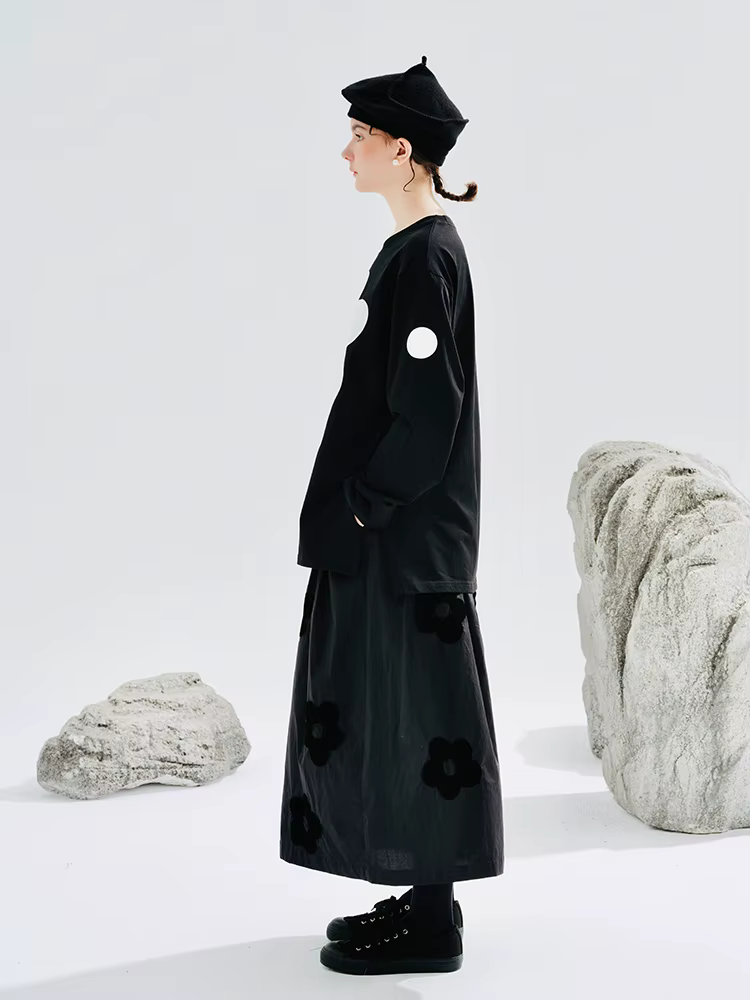 Jupe longue noire pour femmes, pantalon de style, broderie florale, sorties de week-end décontractées, ambiance élégante et mystérieuse, 234234