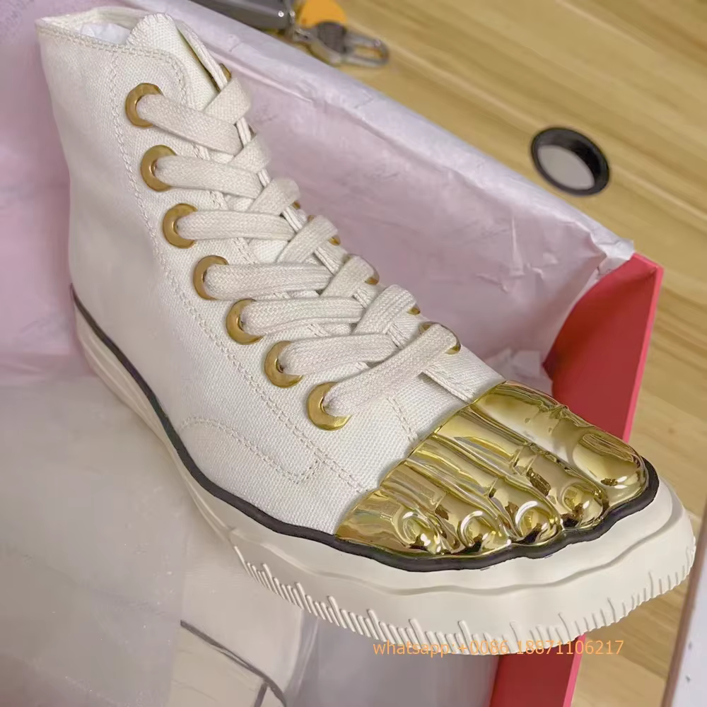 Chaussures de défilé dorées à cinq doigts pour femmes, escarpins de sport décontractés à semelle épaisse, Sexy, modèle de fête, baskets à lacets, nouvelle collection été 2024