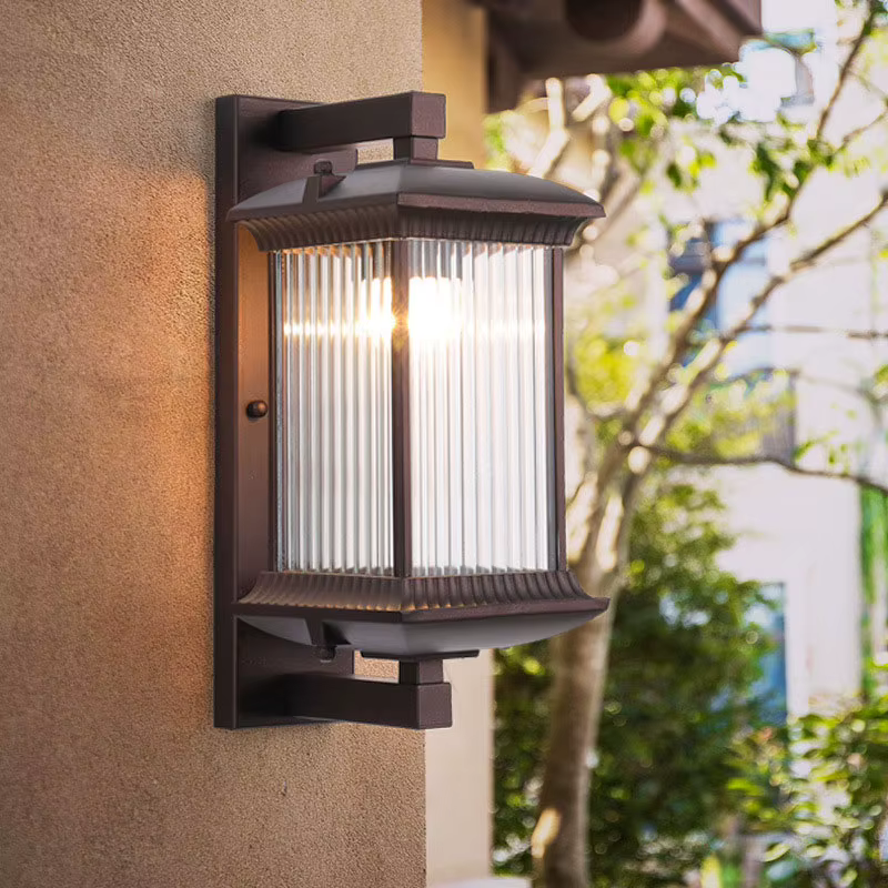 Lampe murale extérieure en métal