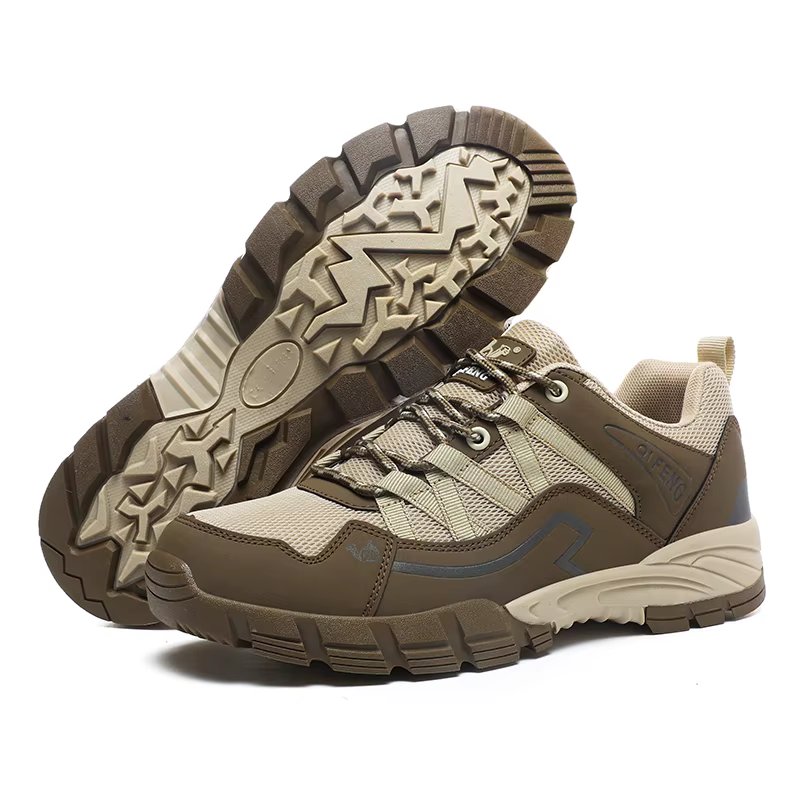 Hommes et femmes chaussures de randonnée