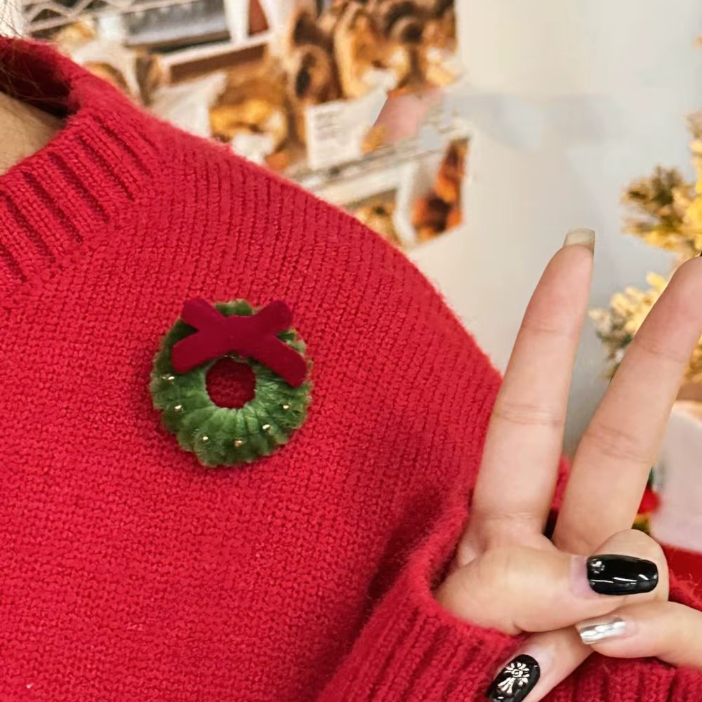 Pendentif de noël de dessin animé Kawaii, Mini couronne d'arc rouge, porte-clés, breloques, cadeau du nouvel an, broche de noël, accessoire suspendu