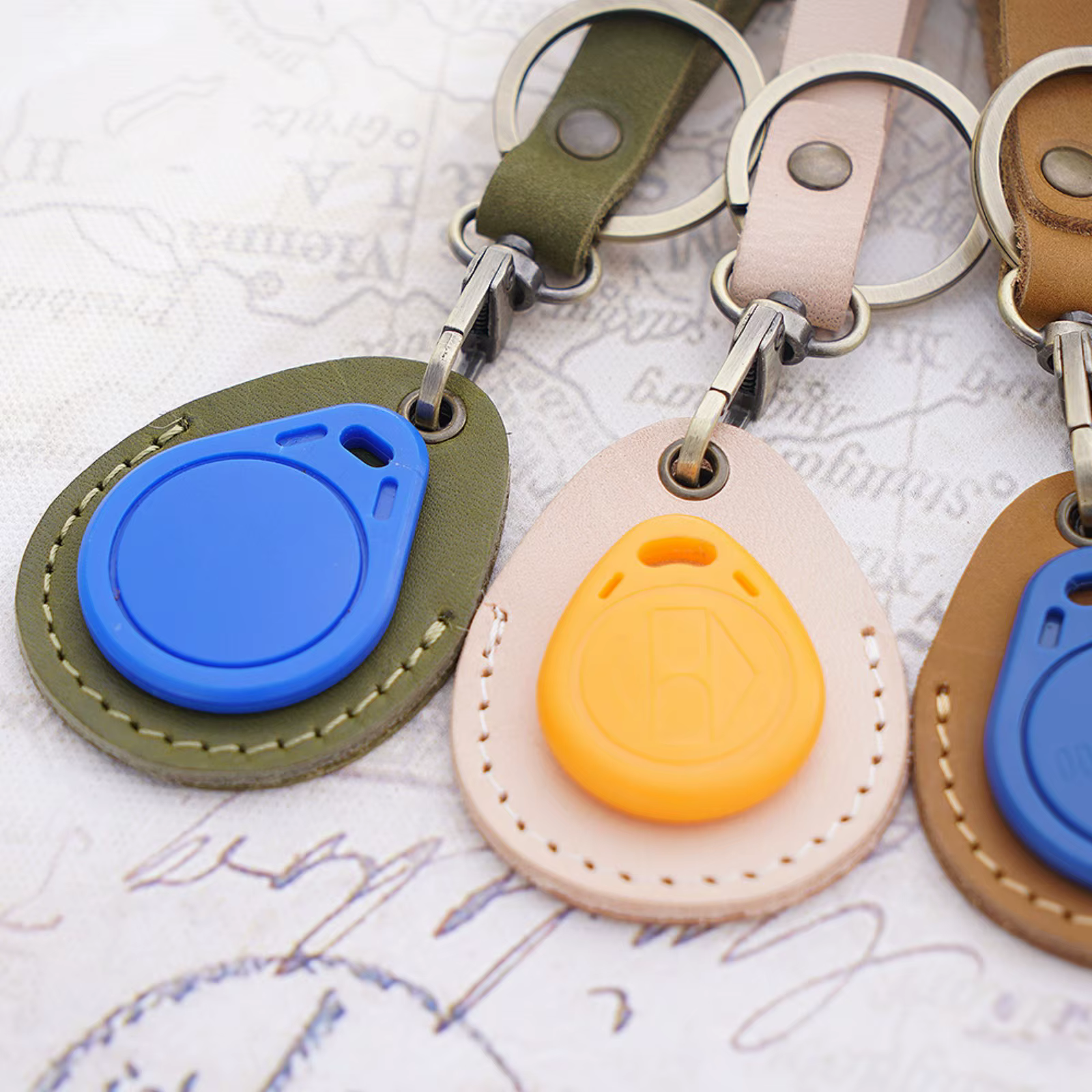 Étui pour carte d'accès en cuir, accessoires de porte-clés Anti-perte et Anti-chute, porte-clés en cuir avec anneau de porte-clés