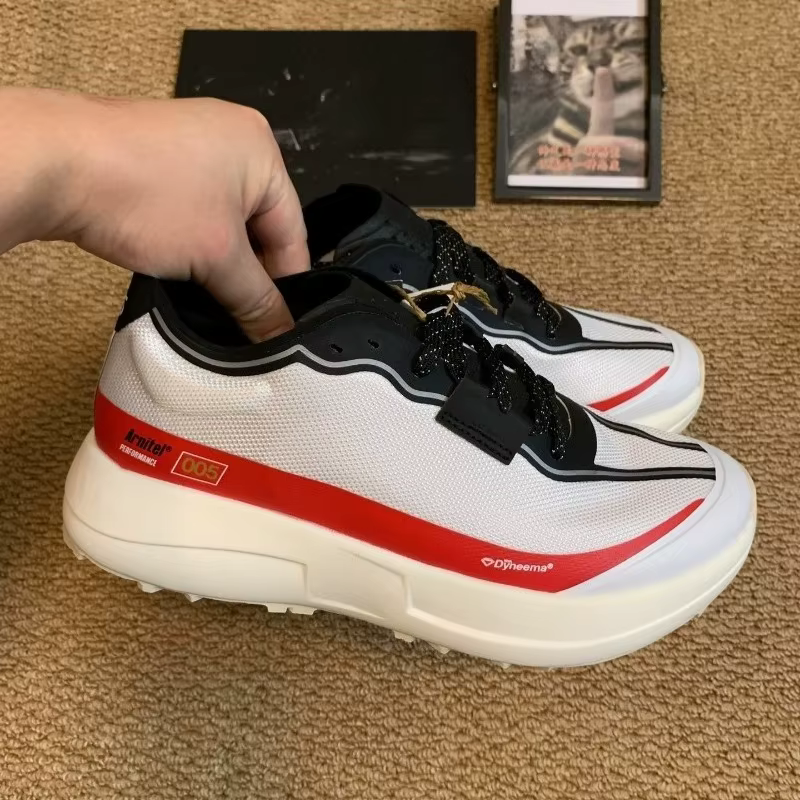 Nouvelle Tendance 2026 : Chaussures de Randonnée Antidérapantes pour Hommes