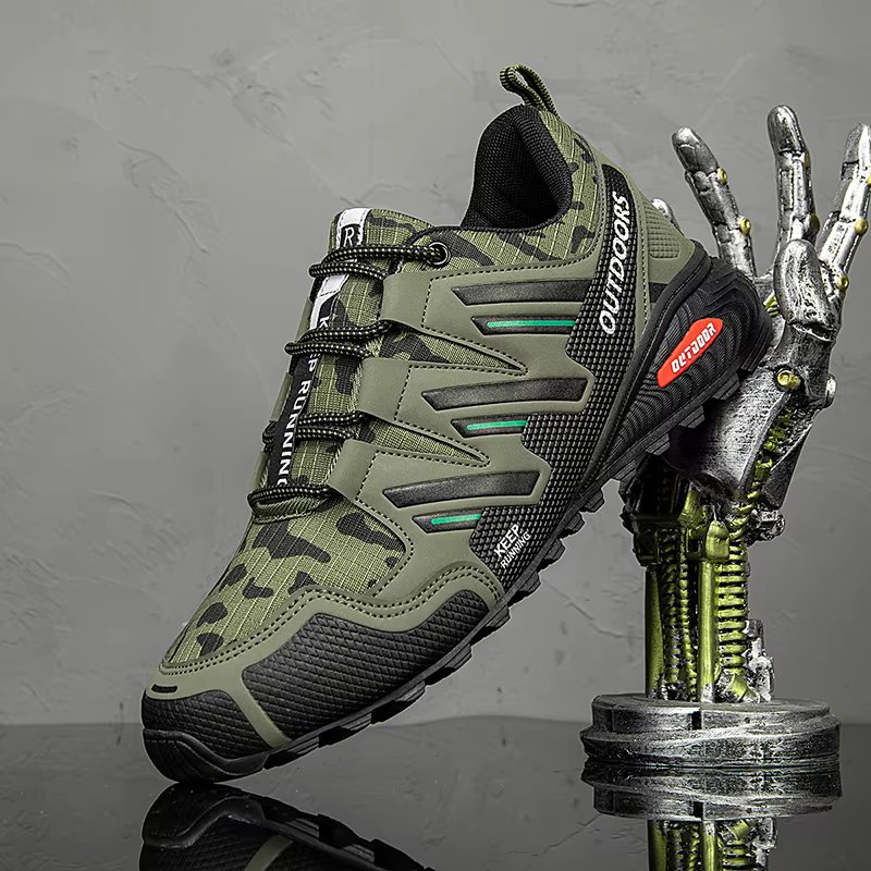 Nouvelles chaussures de randonnée pour hommes