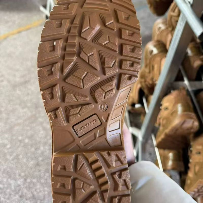 Nouvelles Chaussures de Randonnée pour Hommes 2026 Grande Taille 47 Bottes d'Extérieur Confortables pour Homme