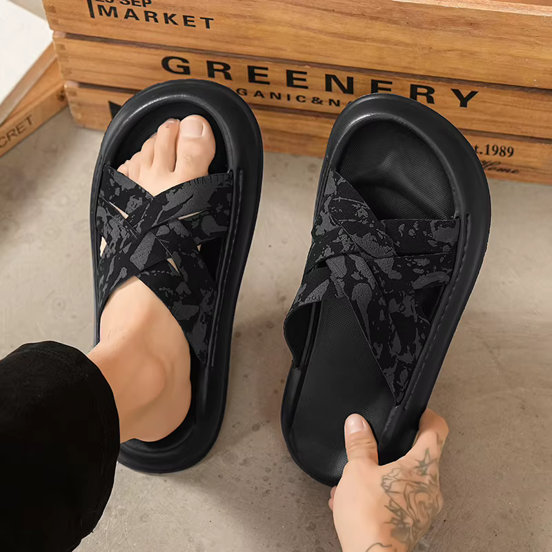 Claquettes décontractées pour hommes, nouvelles sandales d'été à semelle souple, chaussures de plage d'extérieur, séchage rapide, respirantes, légères, pantoufles de sport