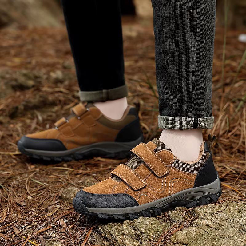 Nouvelles chaussures de randonnée pour hommes