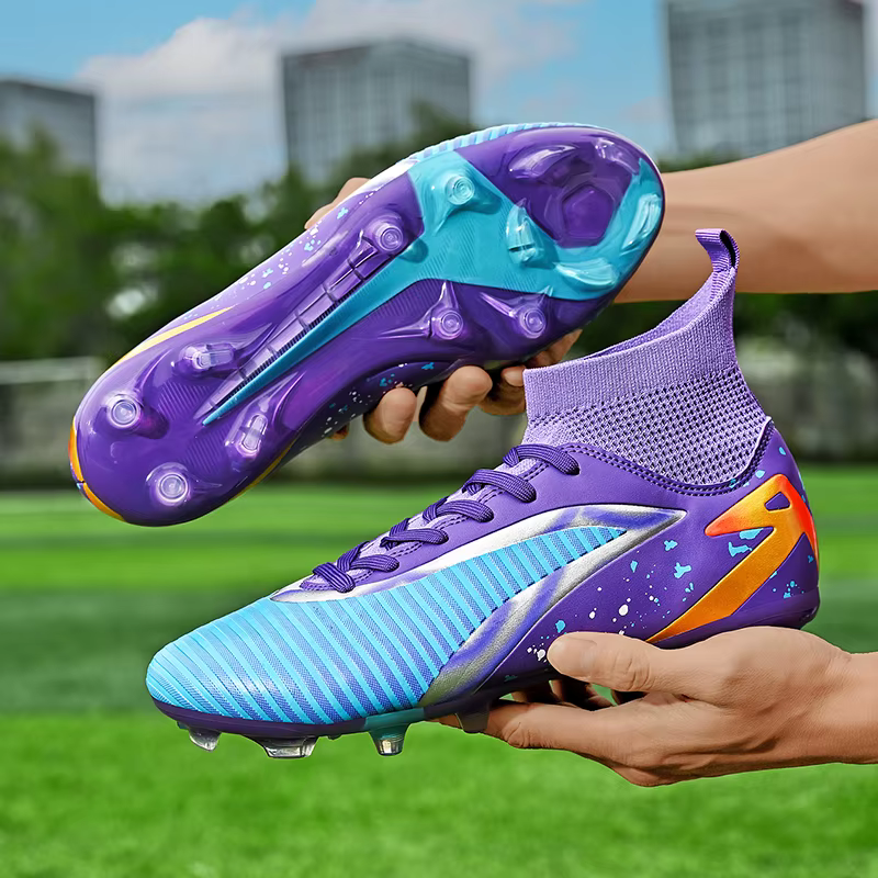 Nouvelles chaussures de football pour hommes, chaussures de sport, chaussures de futsal à cheville haute, chaussures de football de haute qualité, antidérapantes pour intérieur et extérieur, ultralégè
