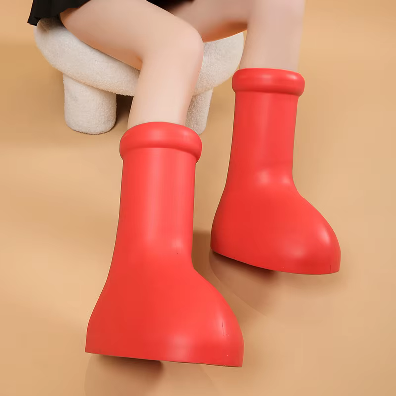 Nouvelles bottes de pluie Atomo à tige haute, antidérapantes, chaussures rouges tendance, unisexe, confortables, à semelle épaisse, talon moyen, couleur unie