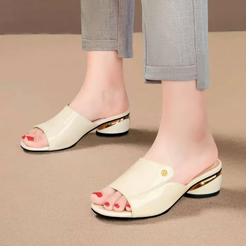 Chaussures pour femmes mode rouge Sexy femmes pantoufles PU cuir souple dames sandales confortables adaptées aux filles Pantuflas Mujer