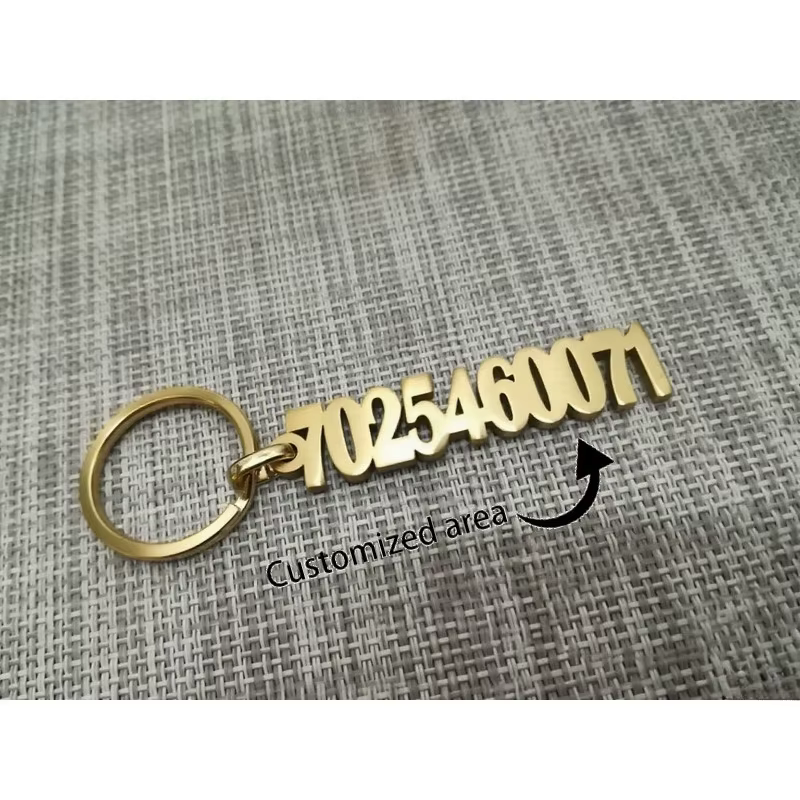 Porte-clés numérique personnalisé, porte-clés avec numéro de téléphone personnalisé, accessoire de clés élégant et durable pour tous les jours, cadeau idéal pour les amis et la famille