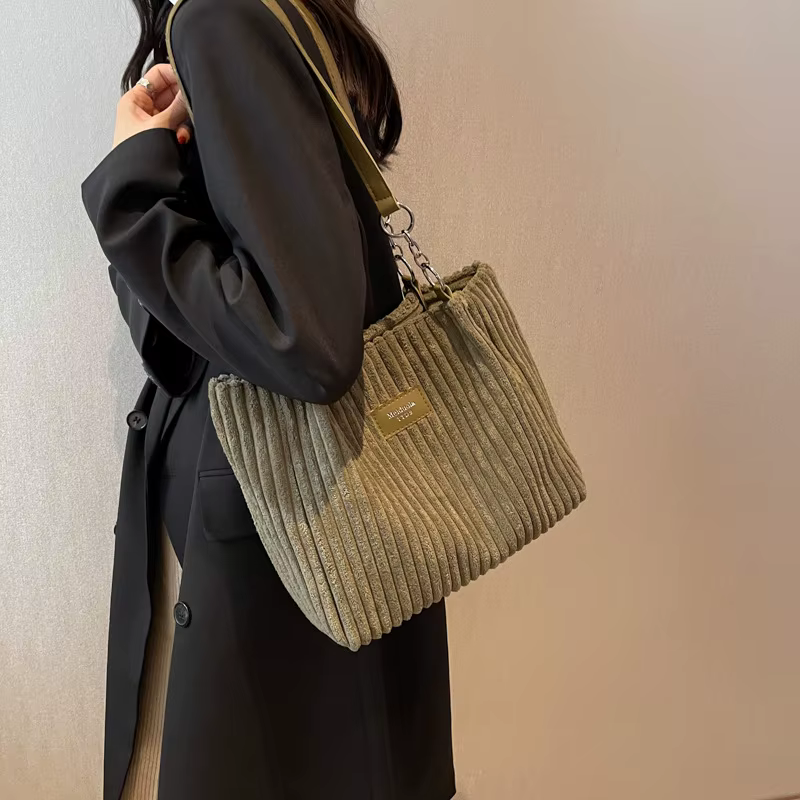 Sac à bandoulière en velours côtelé pour femmes
