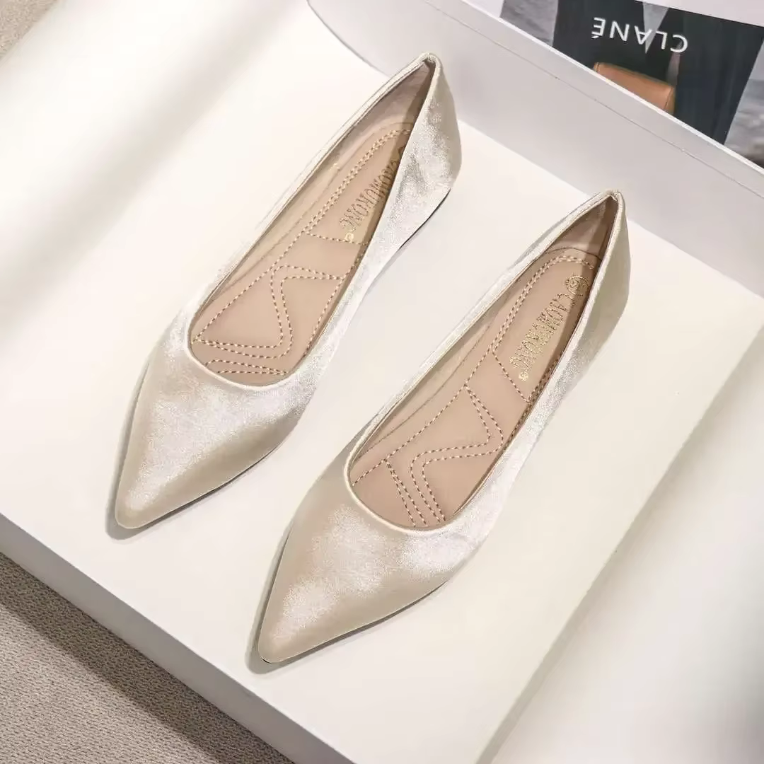 Chaussures plates pour femmes mocassins dernières chaussures pour dames à bout pointu Style coréen a 2025 tendance décontracté Chic et élégant jeune