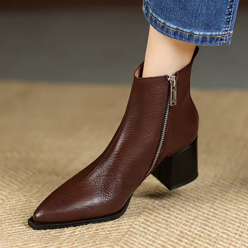 2025 nouveau automne hiver en cuir véritable femmes bottes mode bout pointu Chelsea bottes gros talons hauts femmes chaussures bottines